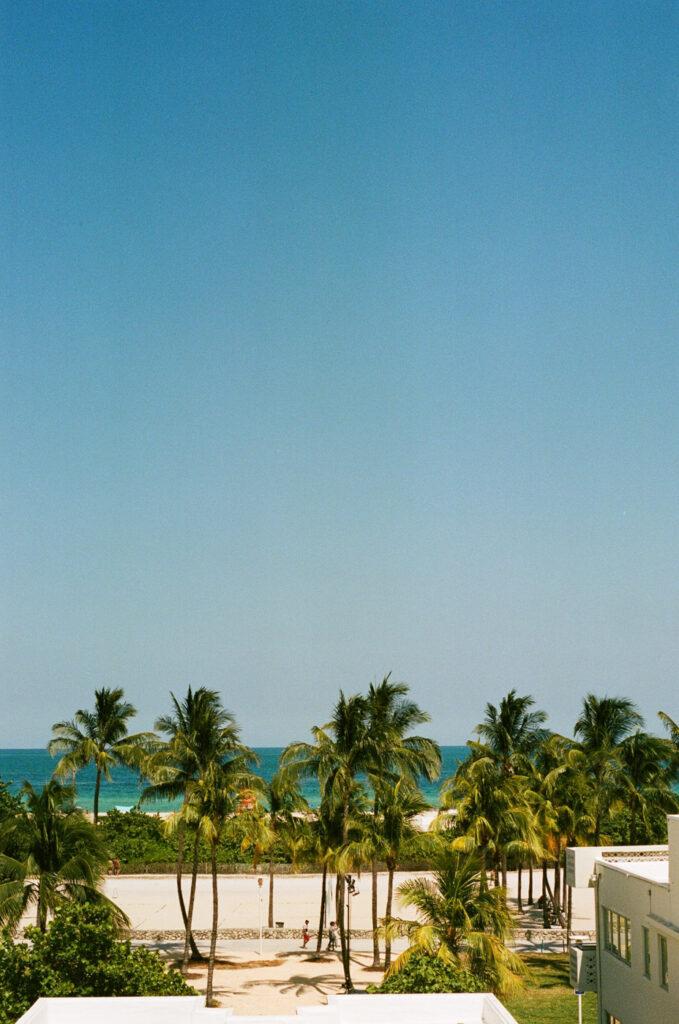 Beautiful blue sky and ocean 